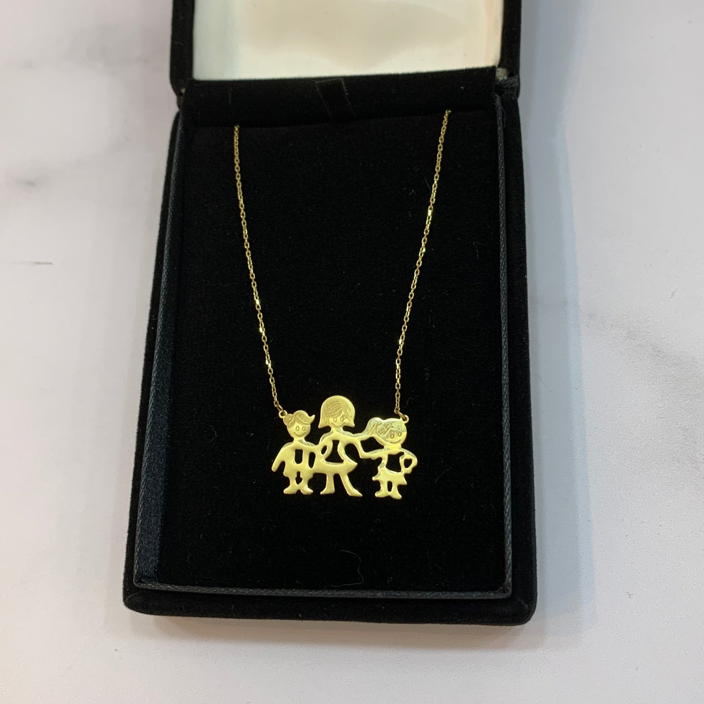 Set Cadena Y Dije Familia 2.15Gr / 42Cm / 0.6Mm Niño Mama Niña Oro Amarillo L720 18K