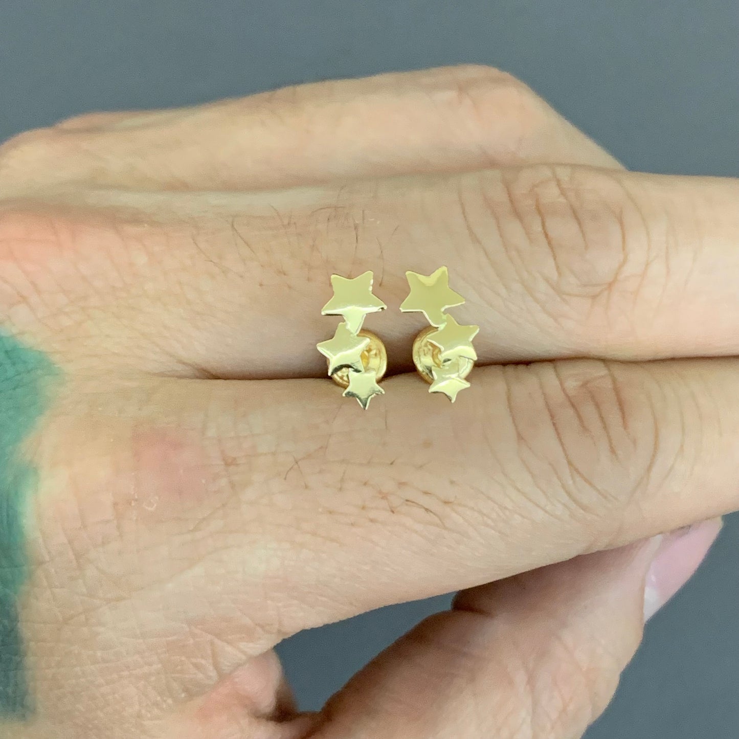 Topos Tres Estrellas 0.7gr / 12.3mm Oro Amarillo L720 18K