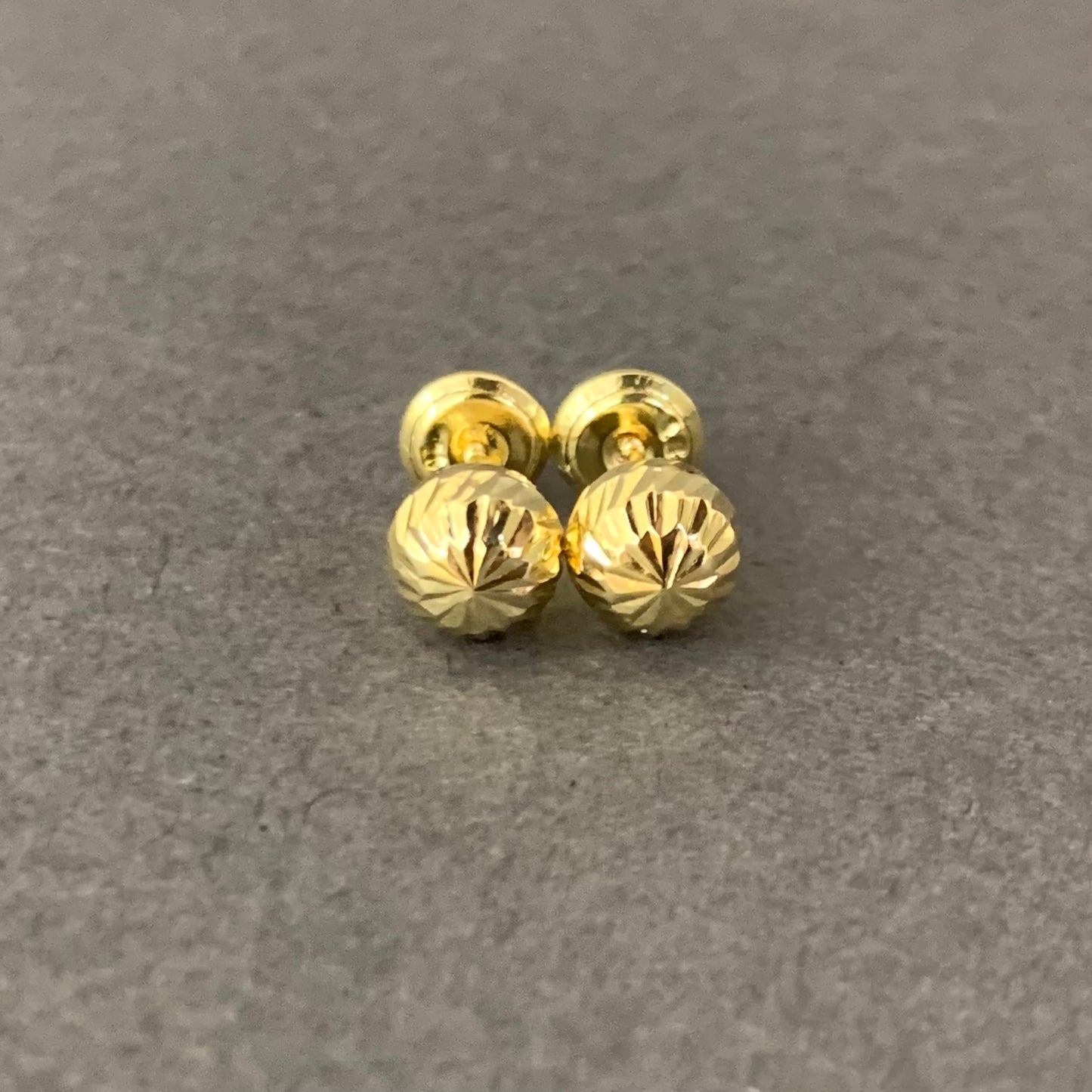 Topos Bola Diamantada 6Mm 0.78Gr / Oro Amarillo L720 18K