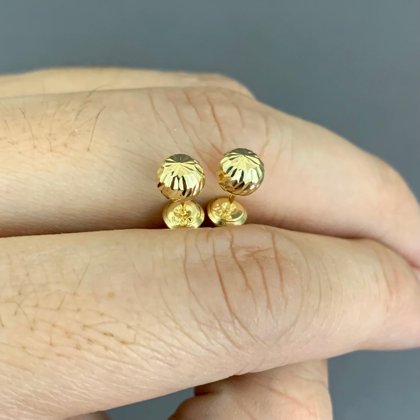 Topos Bola Diamantada 6Mm 0.78Gr / Oro Amarillo L720 18K