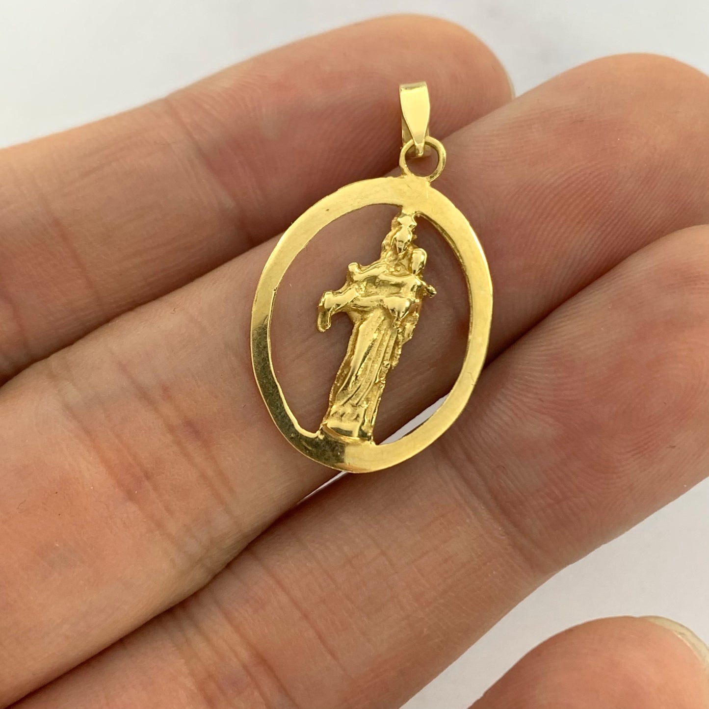 Dije Virgen Carmen Calada 1.5Gr / 31.4Mm Oro Amarillo L720 18K