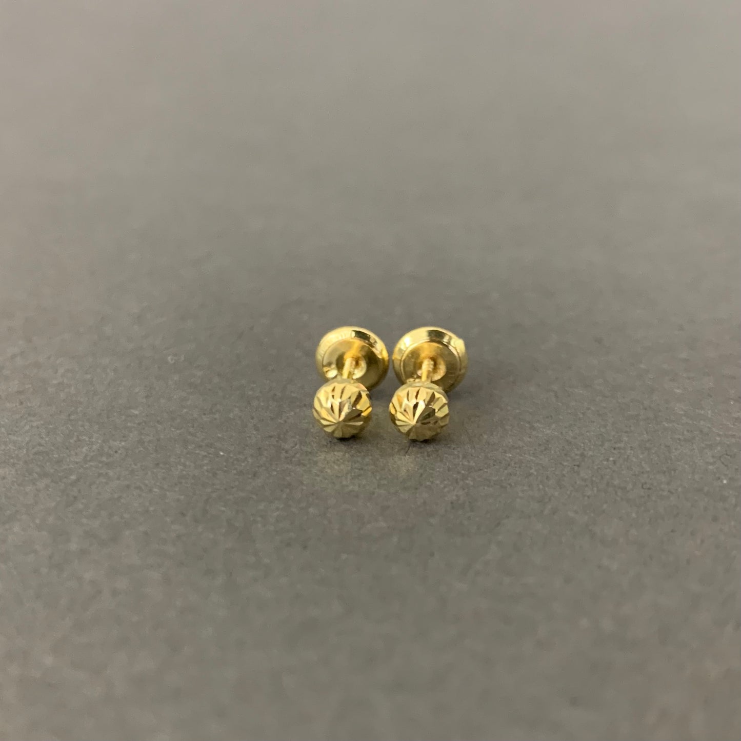 Topos Bola Diamantada 4Mm 0.53Gr / Oro Amarillo L720 18K