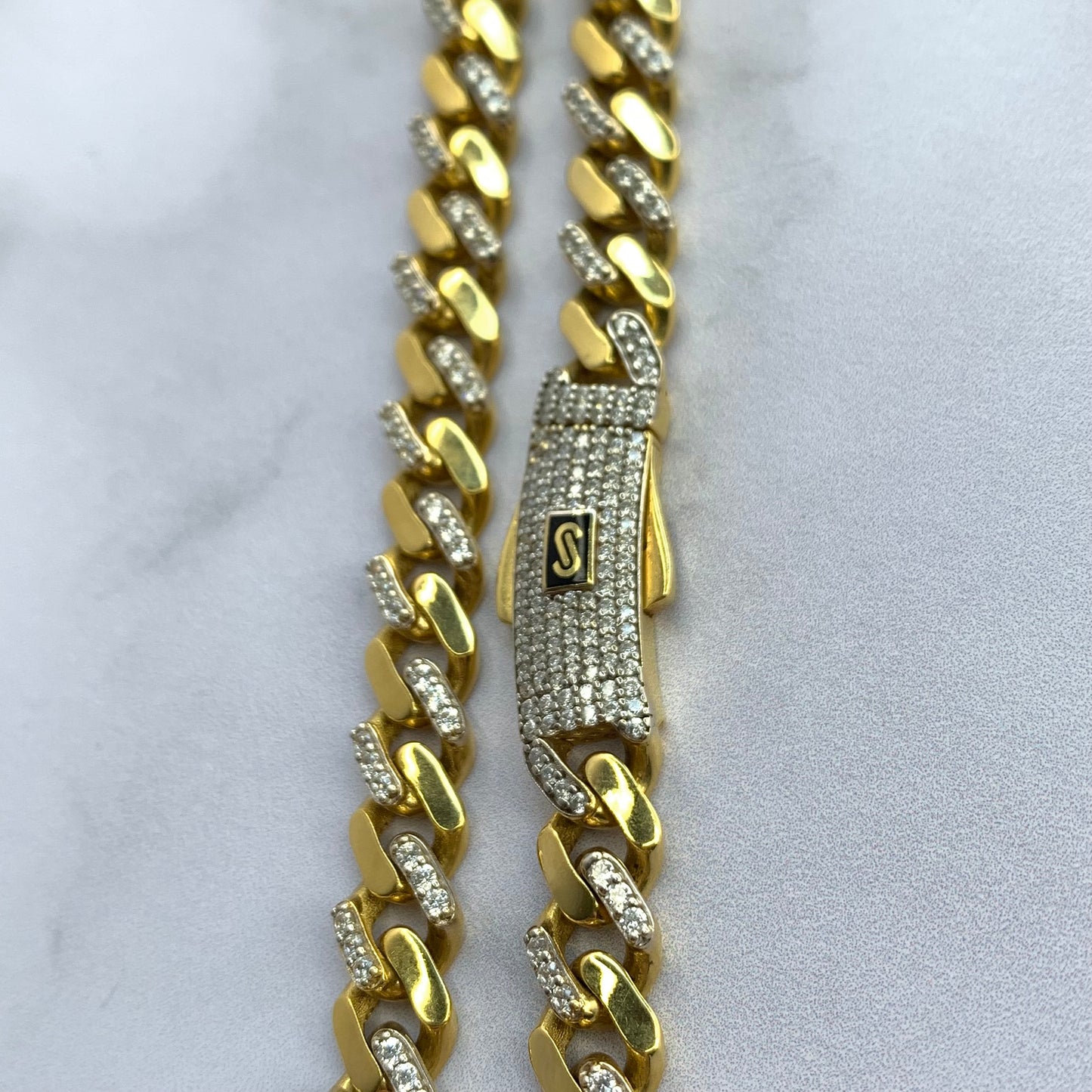 Cadena Cubana Monaco 33.17Gr / 45Cm / 7.9Mm Oro Amarillo L750 +2 18K