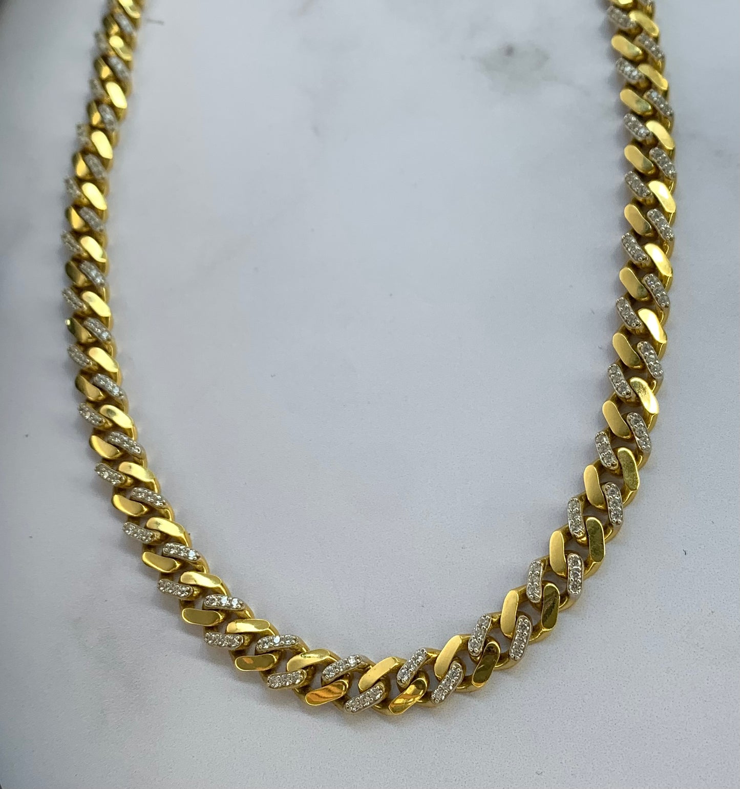 Cadena Cubana Monaco 33.17Gr / 45Cm / 7.9Mm Oro Amarillo L750 +2 18K