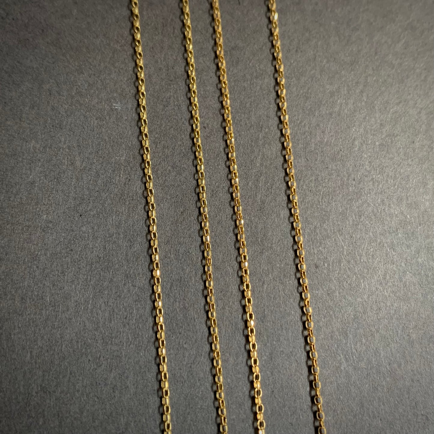 Cadena Rolon 1.8gr / 50cm / 0.96mm Oro Amarillo L750 +1 18K