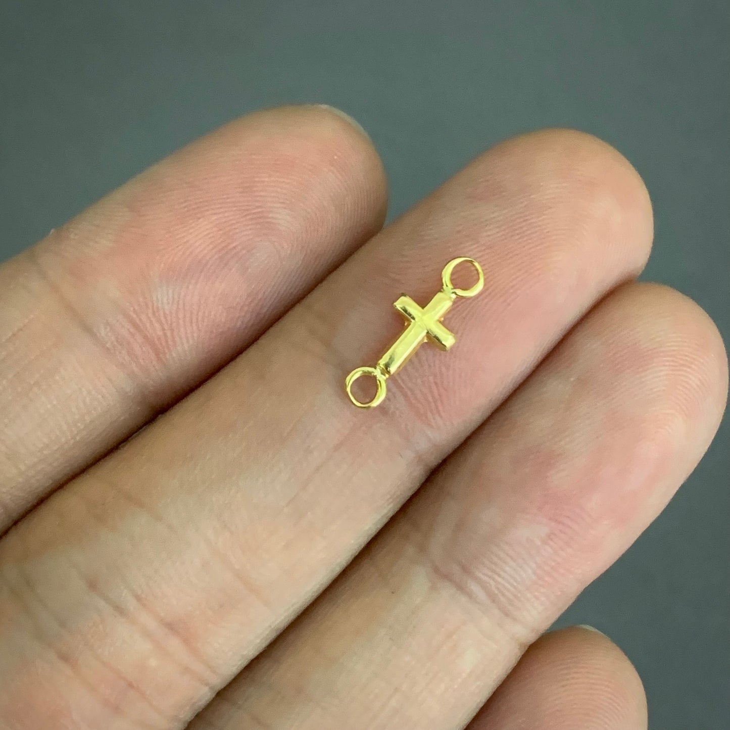 Herraje Cruz 0.2gr / 1.3cm / Oro Amarillo L720 18K