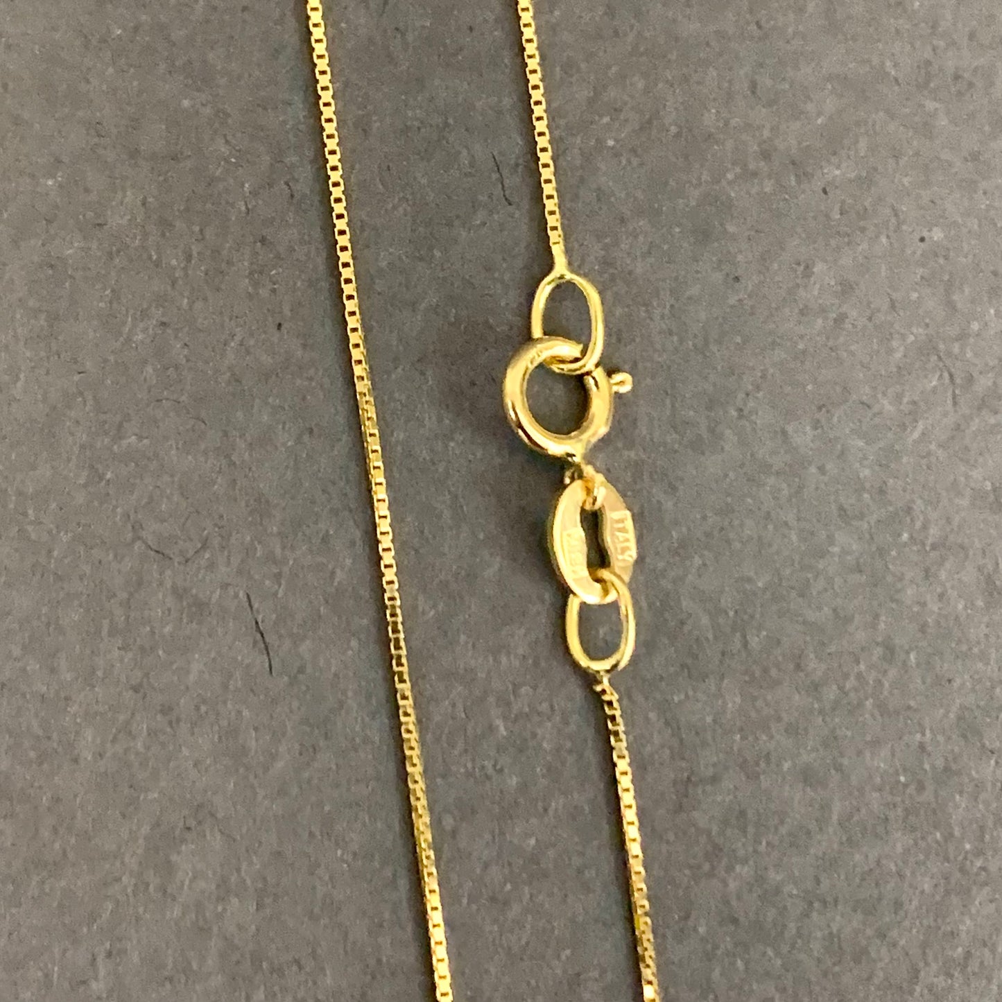 Cadena Veneciana 0.91gr / 40cm / 0.5mm Oro Amarillo L750 +3 18K