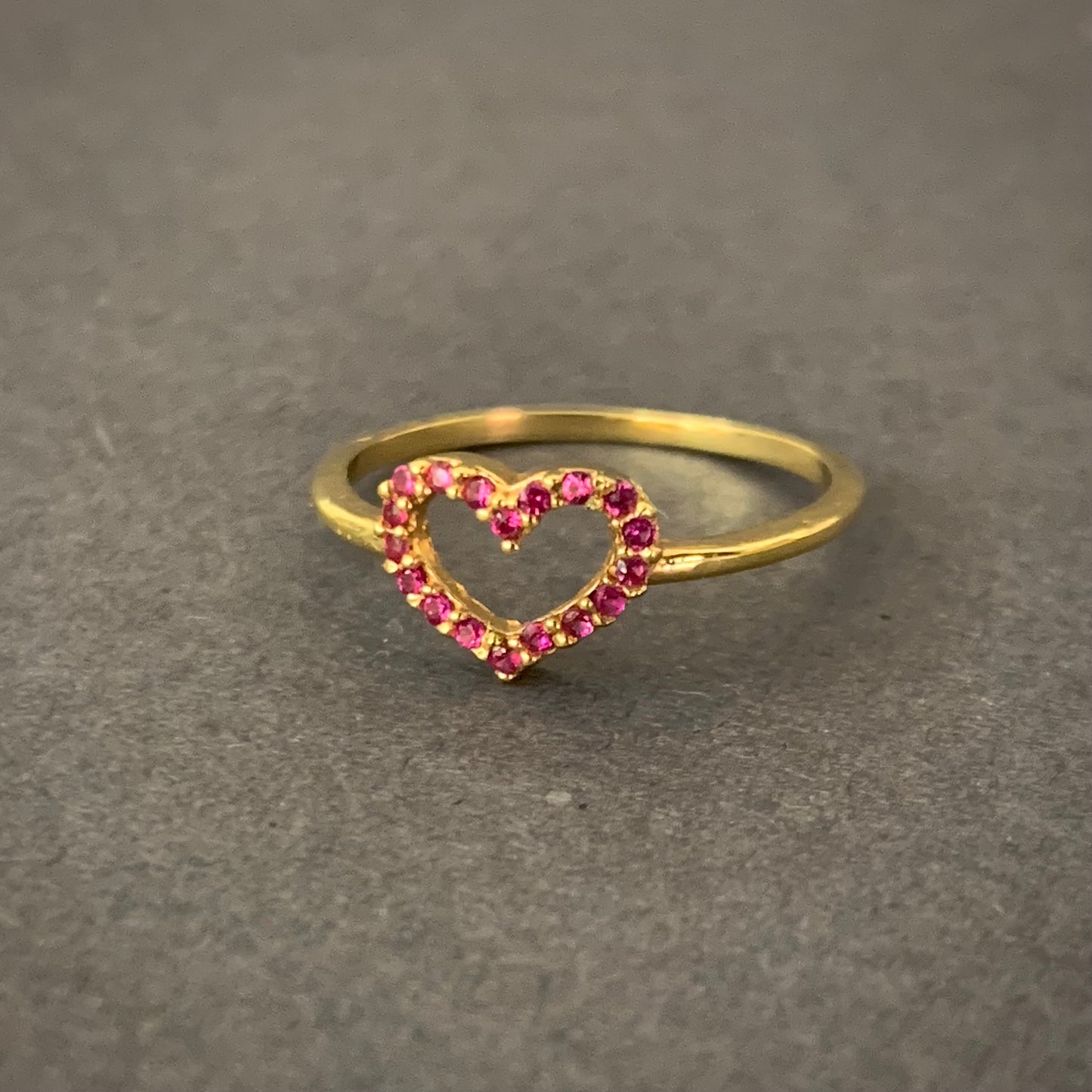 Anillo Corazon 1.3gr / T5 3/4 / 1.2mm Oro Amarillo L720 18K