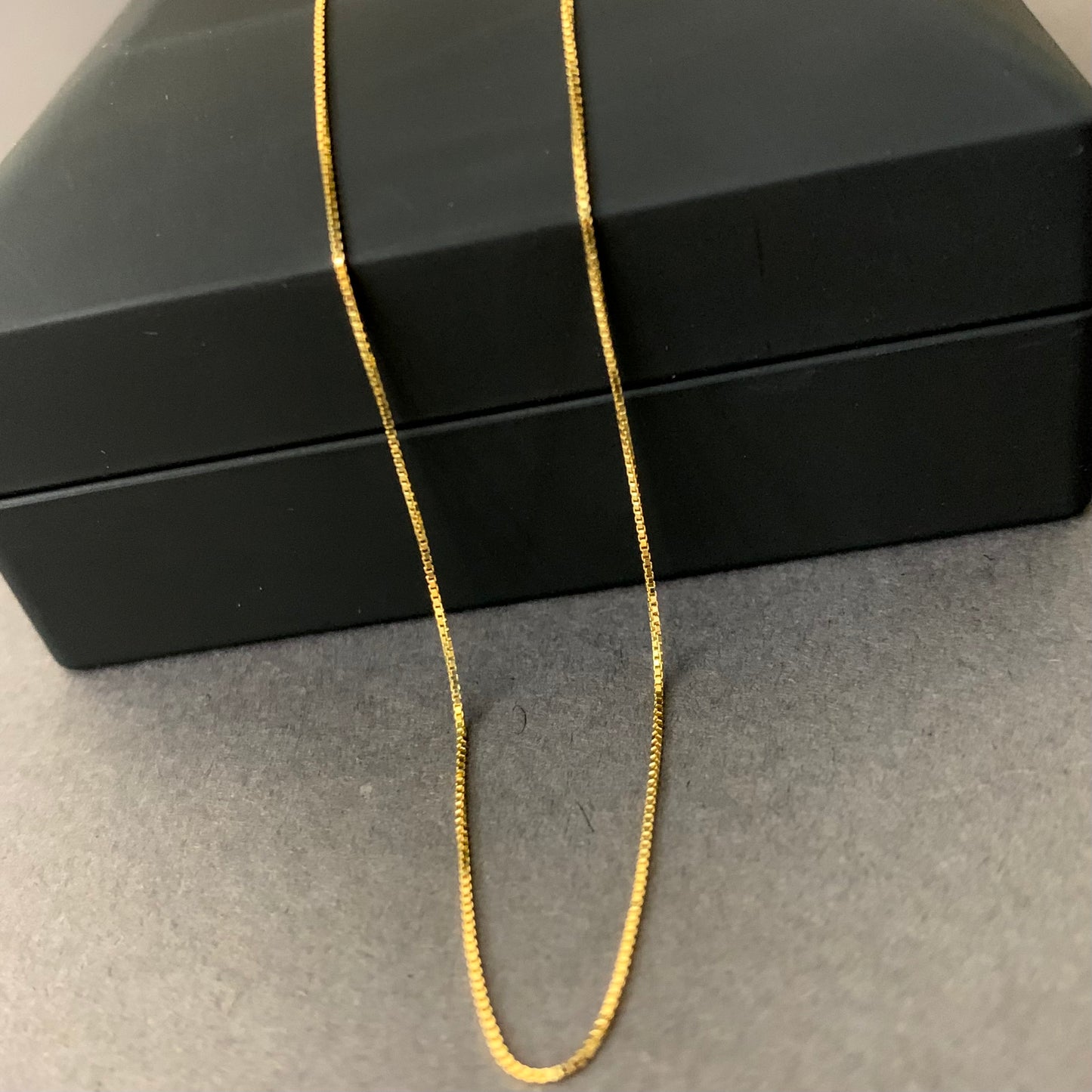 Cadena Veneciana 0.91gr / 40cm / 0.5mm Oro Amarillo L750 +3 18K
