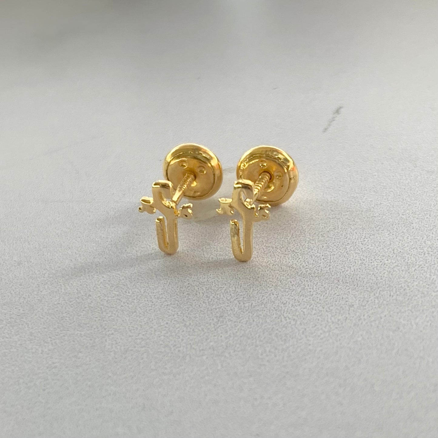 Topos Cruz Jesus 0.6Gr / 6.7Mm Oro Amarillo L720 18K