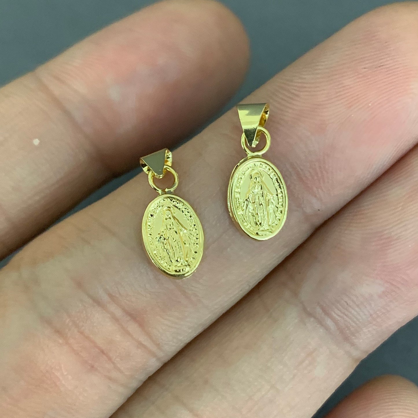 Dije Virgen Milagrosa 0.38gr / 16mm Oro Amarillo L720 18K