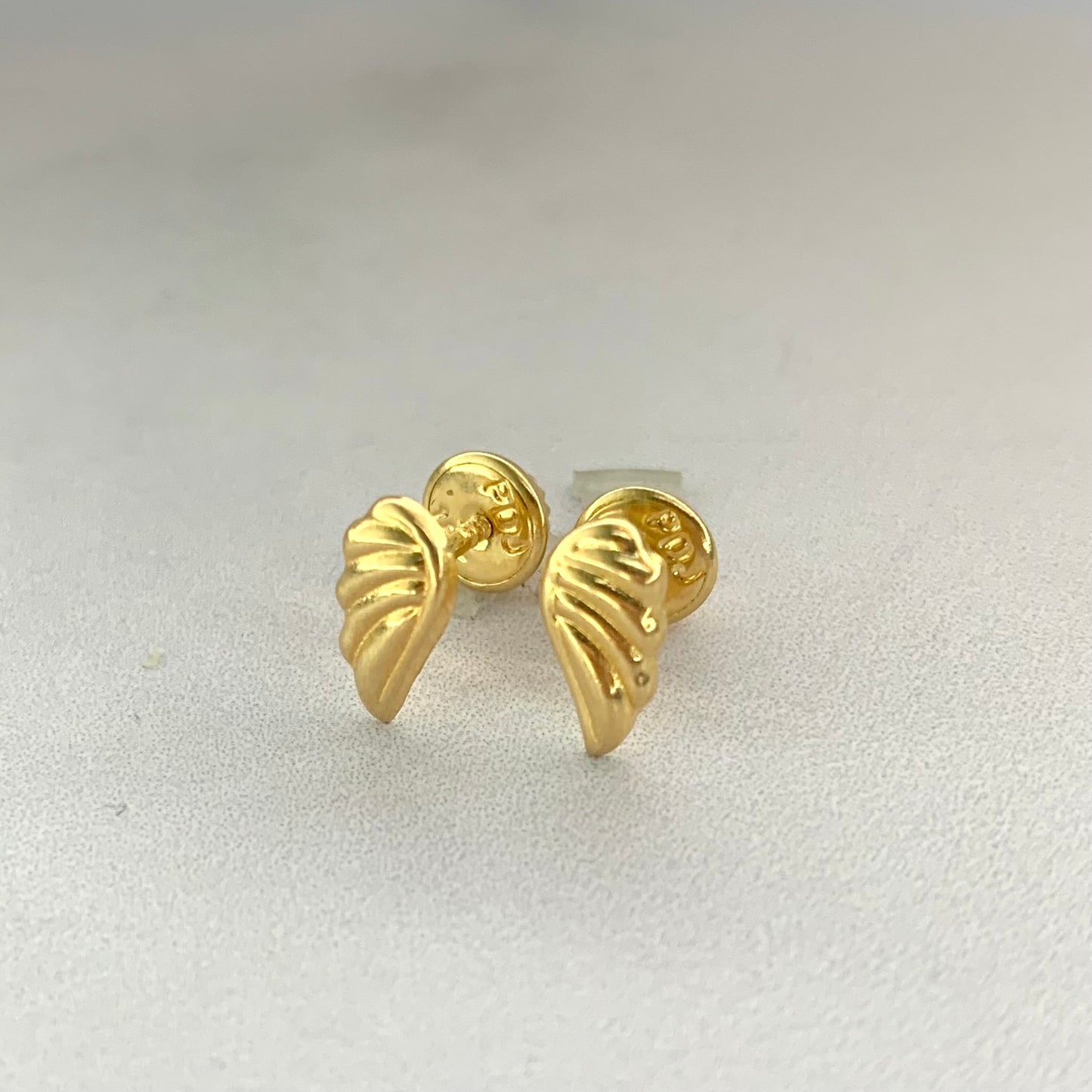 Topos Ala 0.55Gr / 6.8Mm Oro Amarillo L720 18K