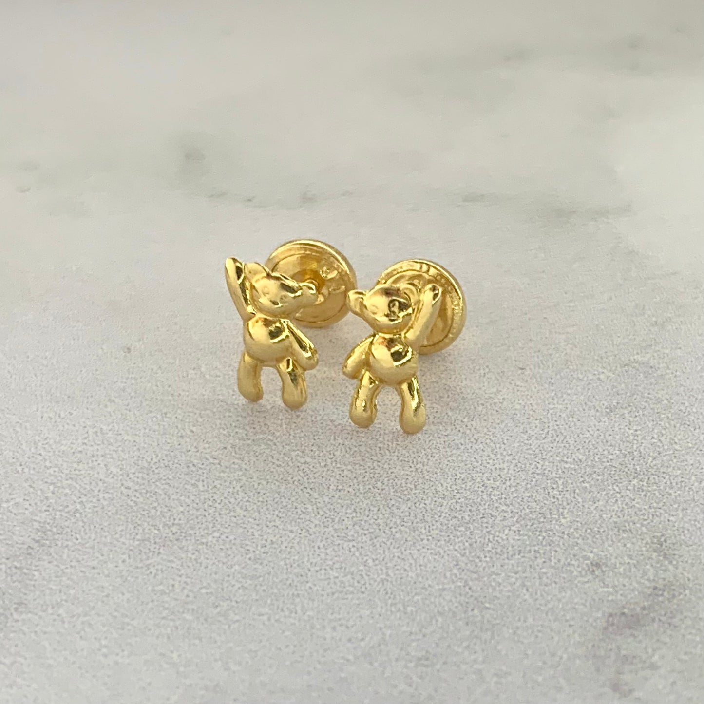 Topos Oso Mano Alzada 0.61Gr / 8.2Mm Oro Amarillo L720 18K