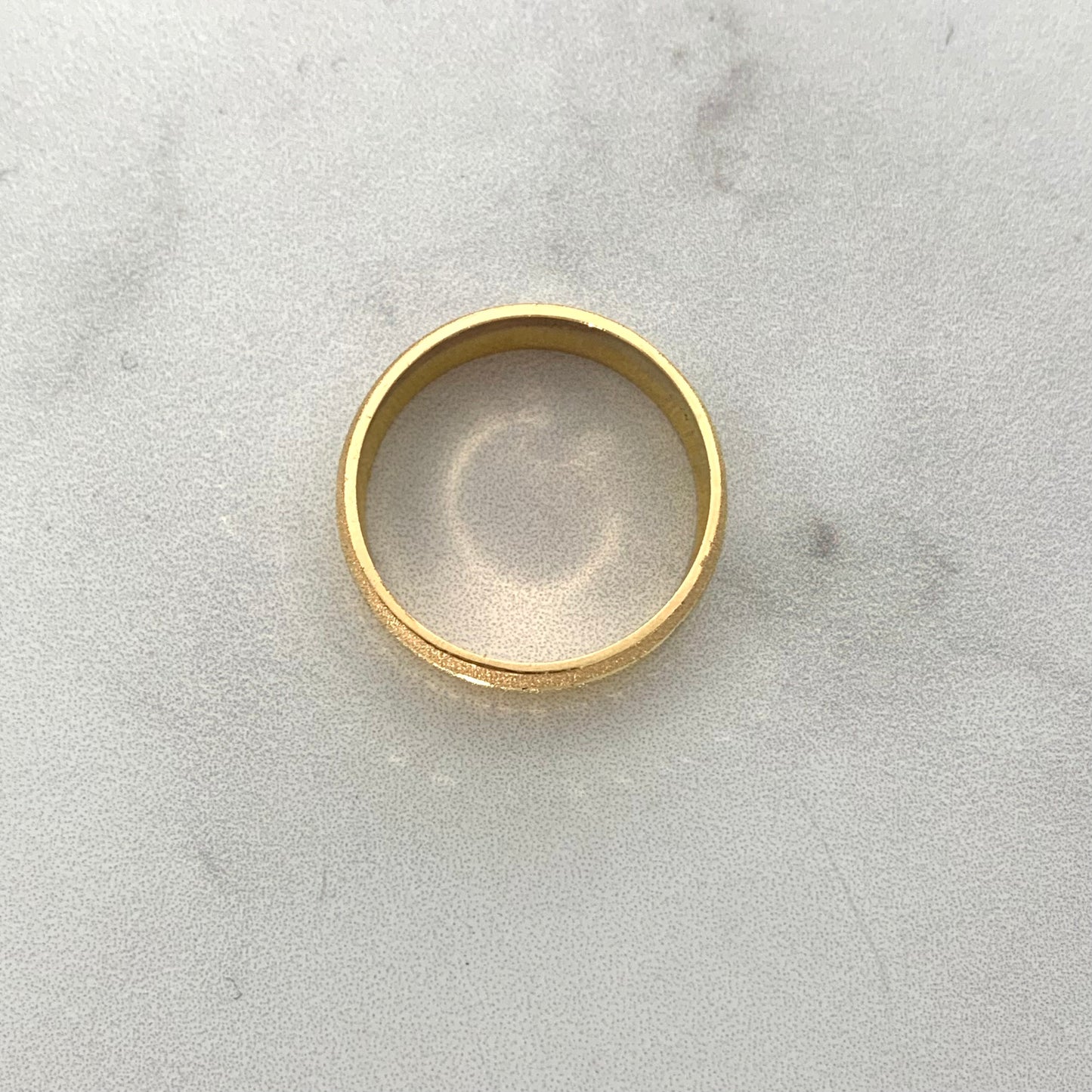 Argolla 3.1Gr / T6 1/2 / 5.4Mm Tres Oros L720 18K