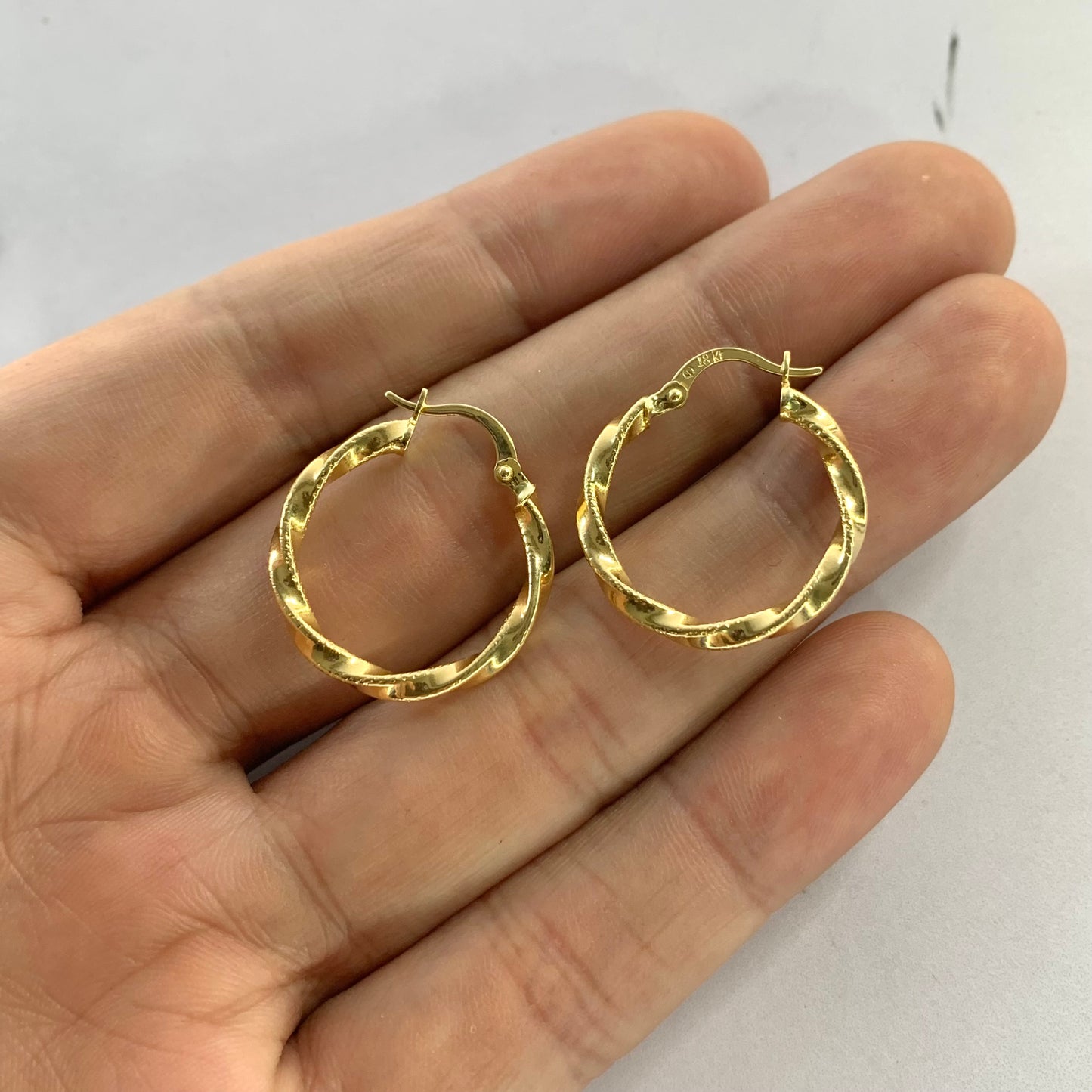 Candongas Entorchadas 1.87Gr / 23Mm Oro Amarillo L720 18K