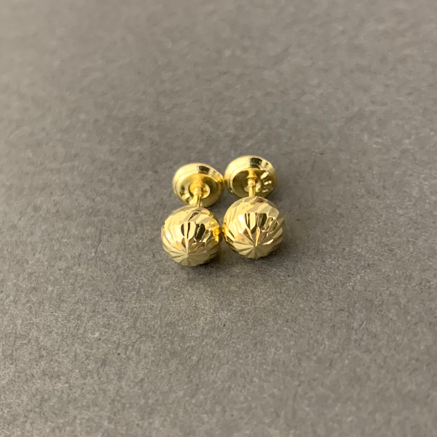 Topos Bola Diamantada 6Mm 0.78Gr / Oro Amarillo L720 18K