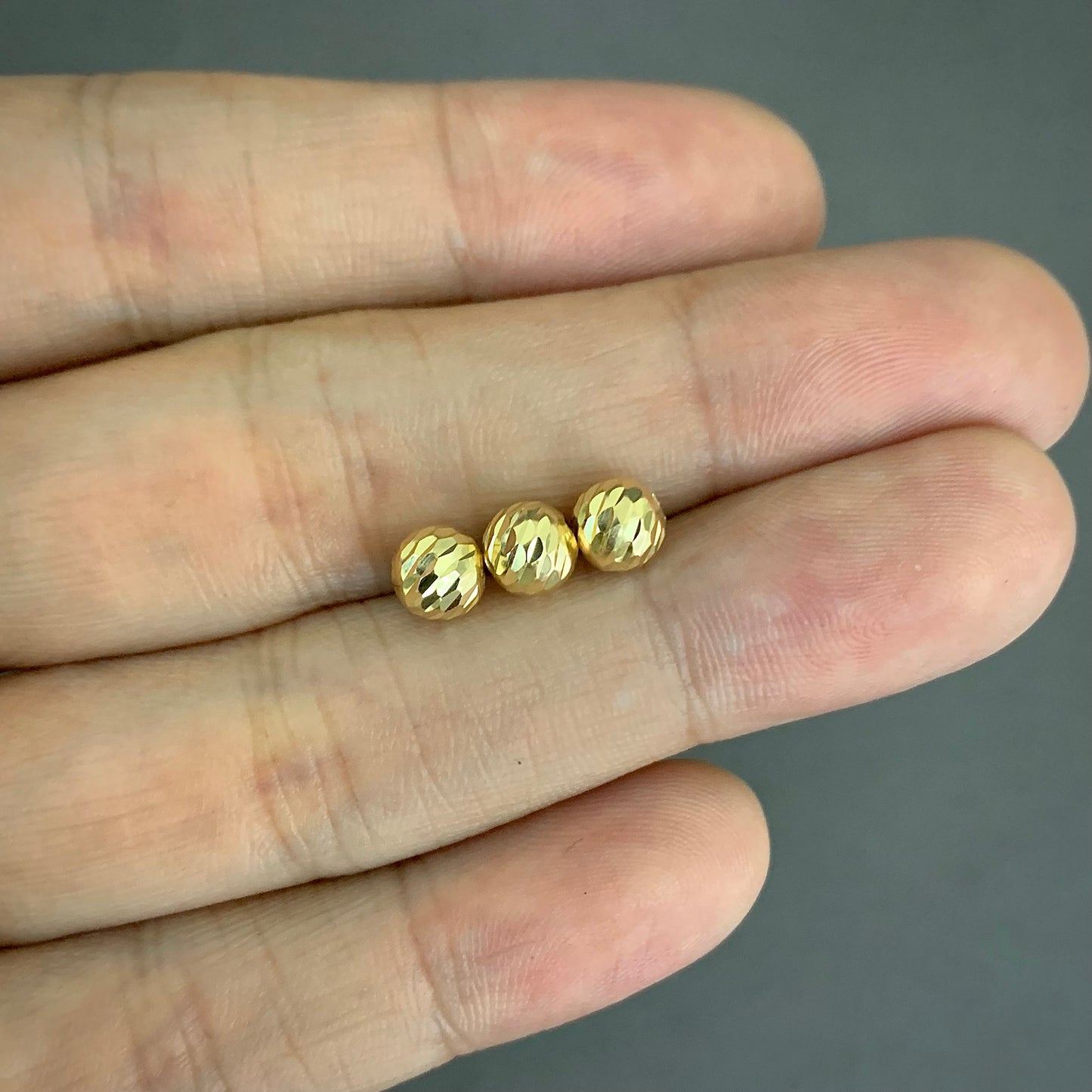 Bola 6mm Diamantada 0.2gr / Oro Amarillo L720 18K