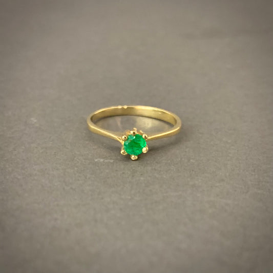 Anillo Solitario Esmeralda 1.51gr / T5 / 1.91mm Oro Amarillo L720 18K