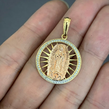 Dije Virgen Guadalupe Circones 4.21gr / 3.4cm / Tres Oros L720 18K