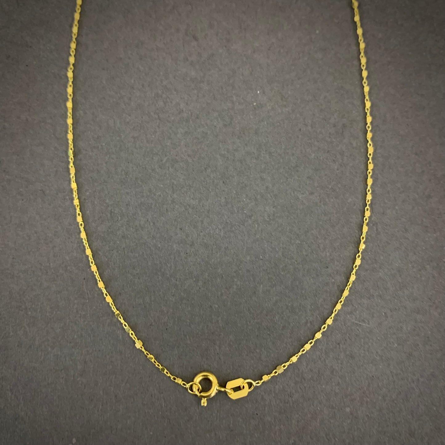 Cadena Aro Seguido Cuadrado 2.67gr / 45cm / 1mm Oro Amarillo L750 +3 18K