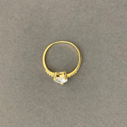 Anillo Corazon Circones 1.56gr / T6 / 1.23mm Oro Amarillo L720 18K