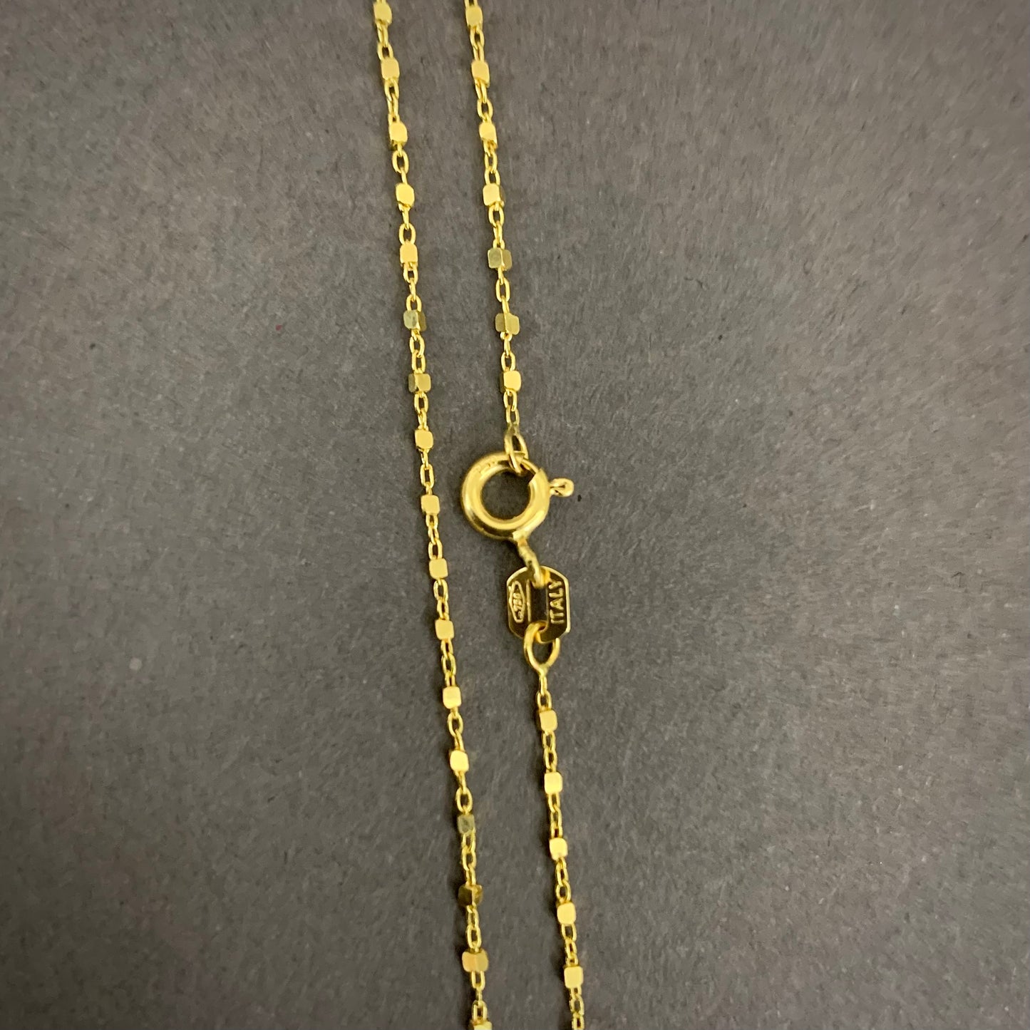 Pulso Aro Seguido Cuadrado 1.15gr / 17.5cm / 0.95mm Oro Amarillo L750 +4 18K