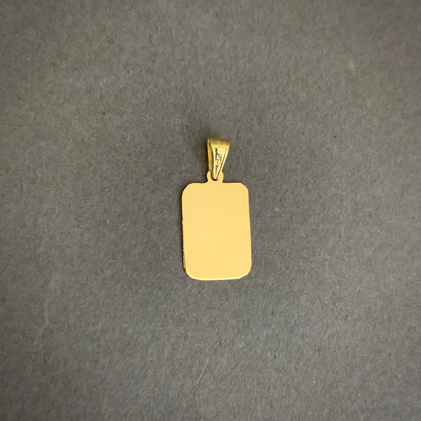 Dije Placa 0.58gr / 2cm / Oro Amarillo L720 18K