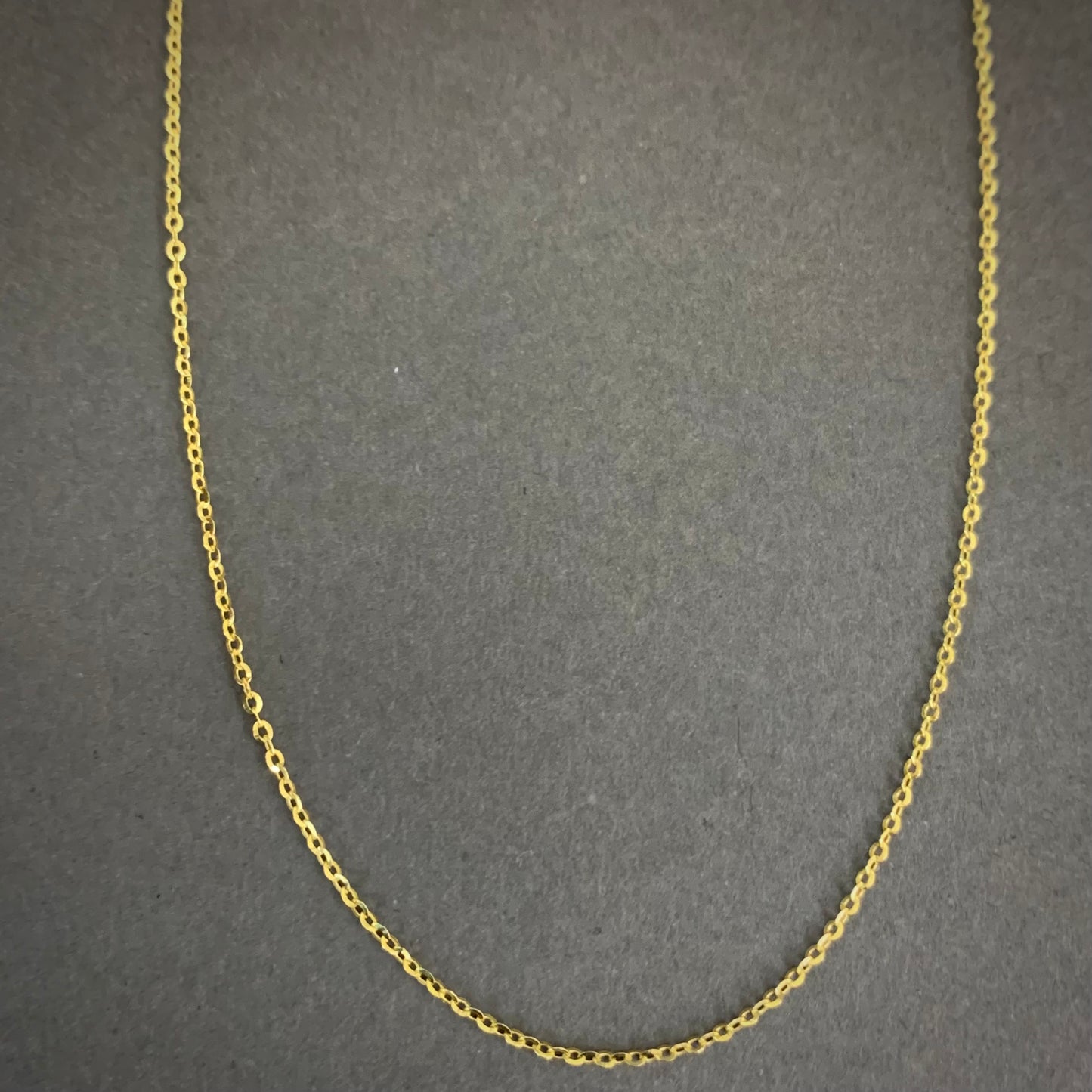 Cadena Aro Seguido 1.57gr / 50cm / 1.27mm Oro Amarillo L750 +1 18K