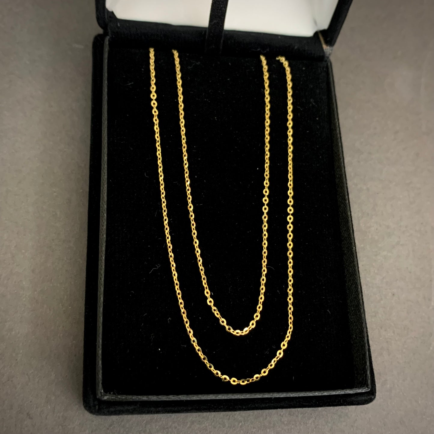 Cadena Aro Seguido 1.57gr / 50cm / 1.27mm Oro Amarillo L750 +1 18K