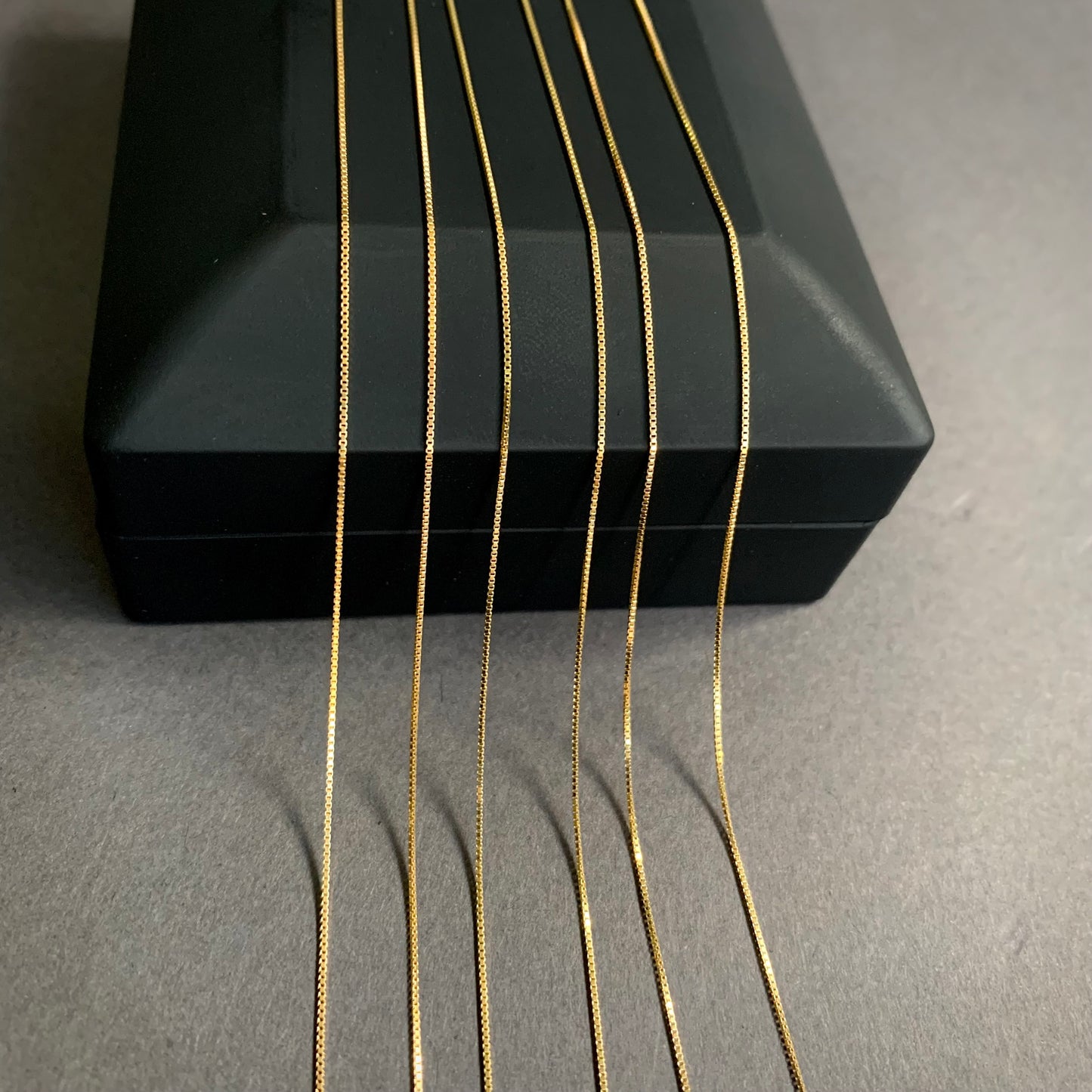 Cadena Veneciana 1.01gr / 45cm / 0.54mm Oro Amarillo L750 +3 18K