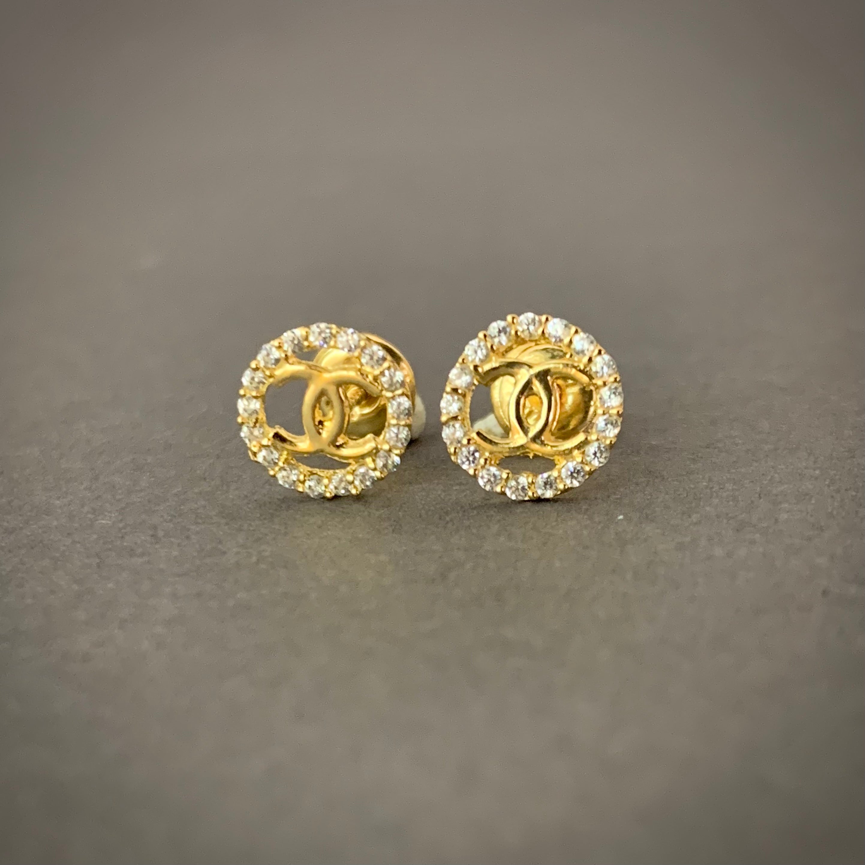 Topos CH Circones 1.11gr / 8.4mm Oro Amarillo L720 18K