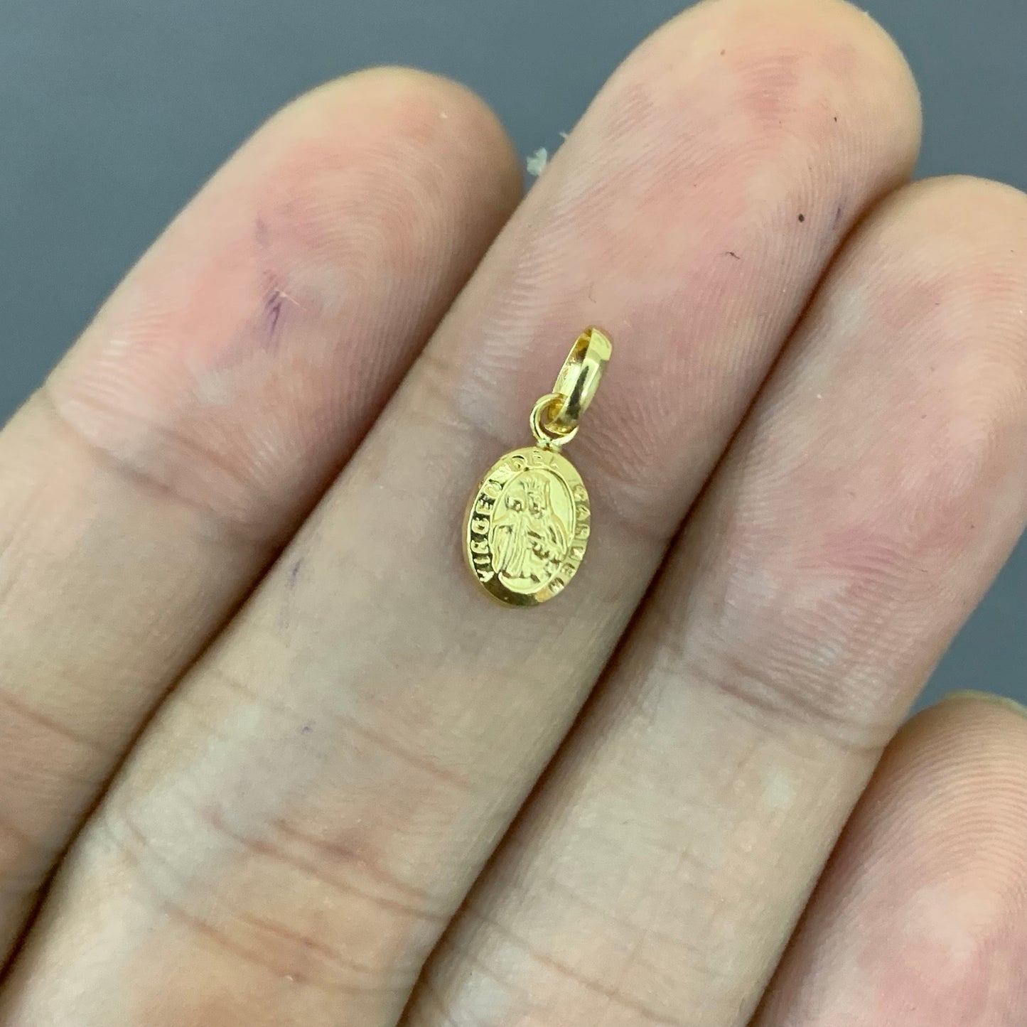Dije Virgen Del Carmen 0.33gr / 1.5cm / Oro Amarillo L720 18K