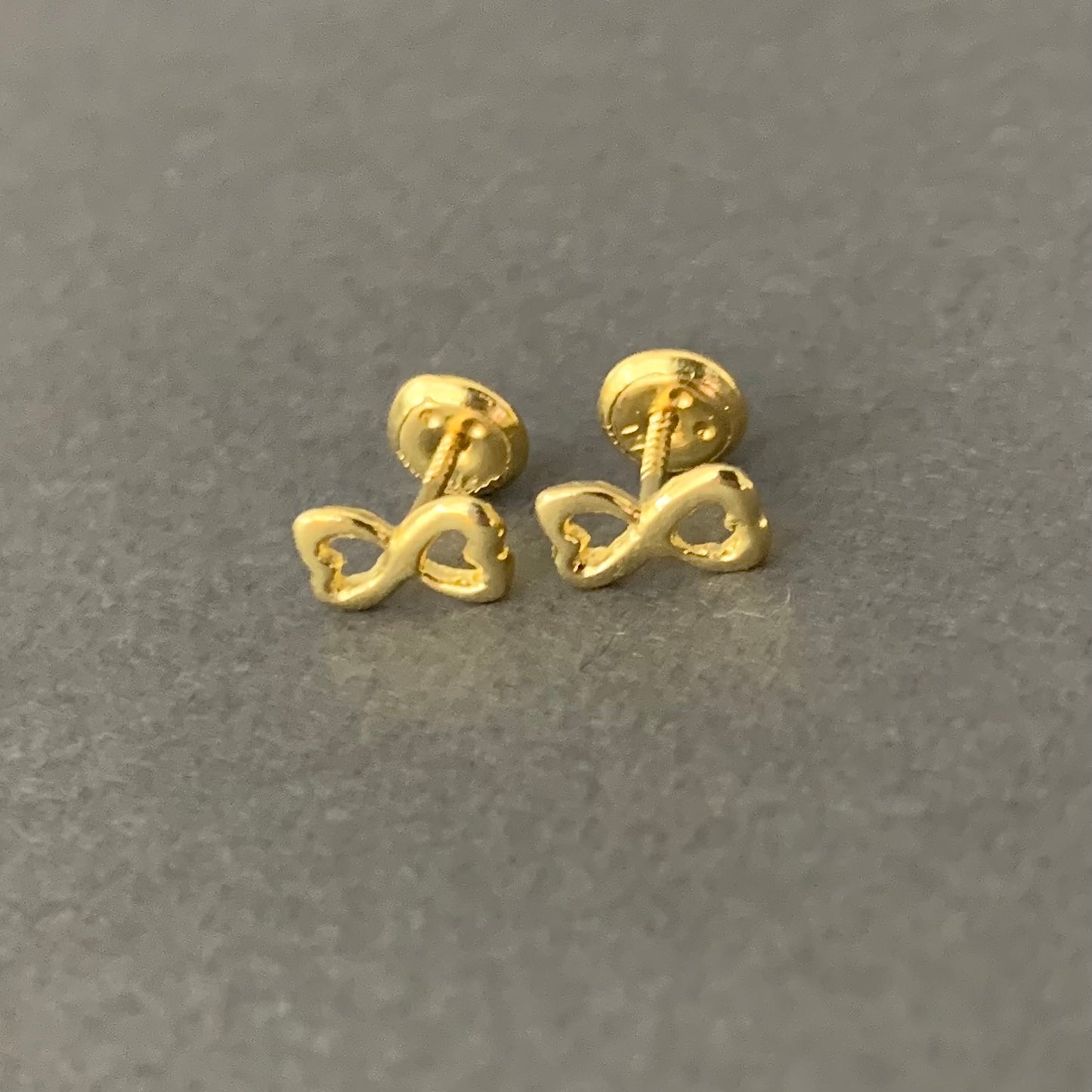Topos Infinito Corazon 0.88Gr / 7.6Mm Oro Amarillo L720 18K