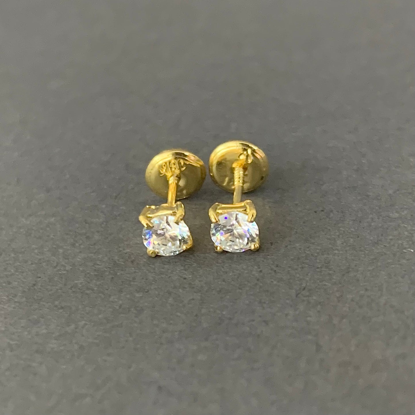 Topos Circon Blanco 1Gr / 4.5Mm Oro Amarillo L720 18K